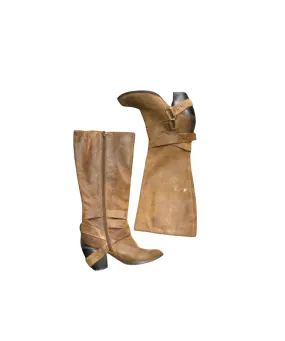 Boots Knee By Fergie  Size: 7.5