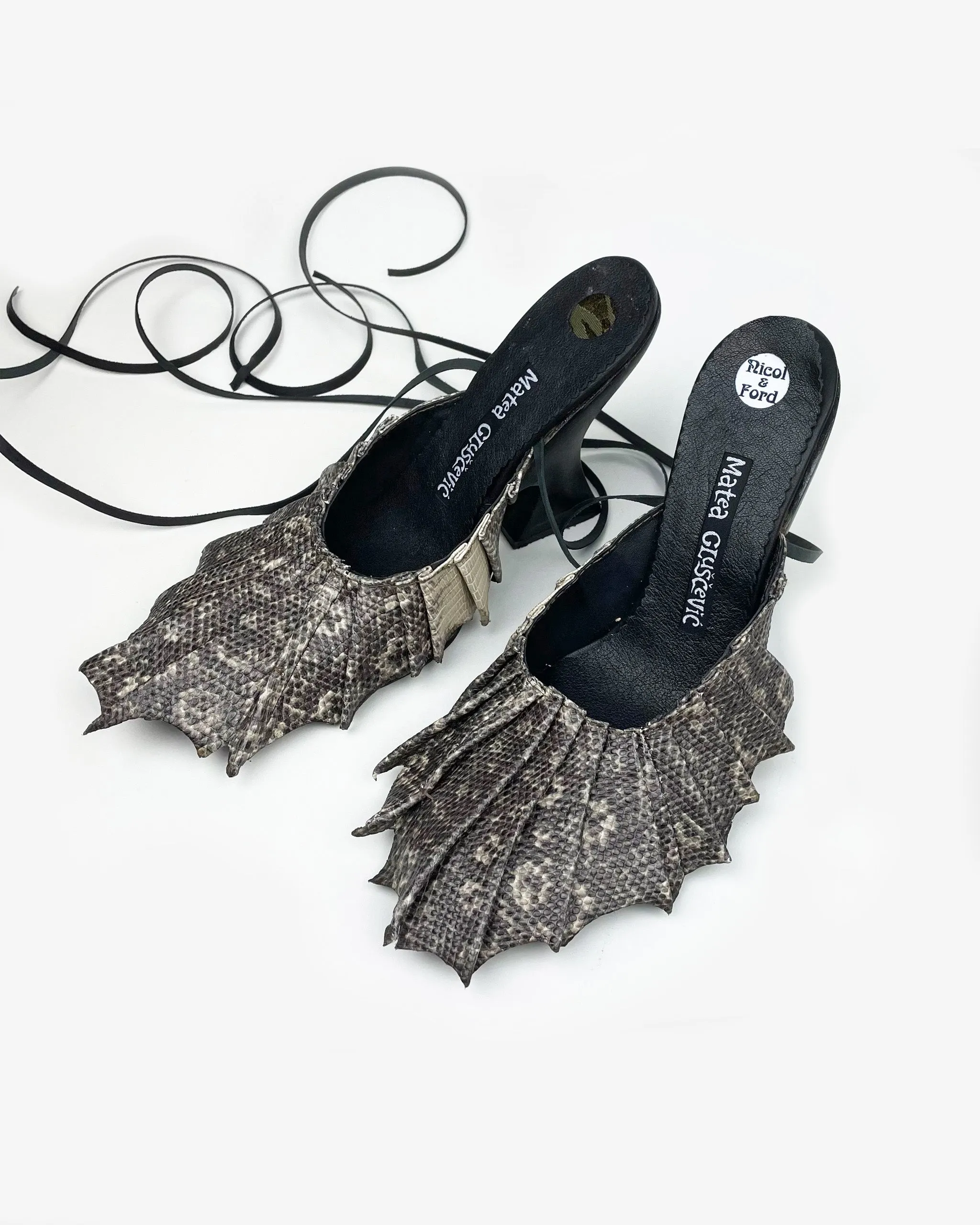 Dragon Heels