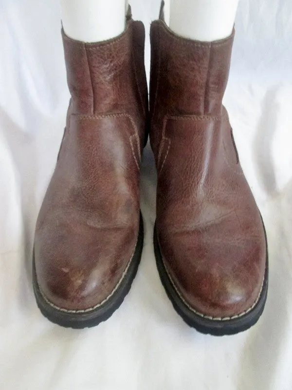 EUC Mens STEVE MADDEN NOCKDOWN Leather ANKLE BOOTS Shoes 9.5 BROWN