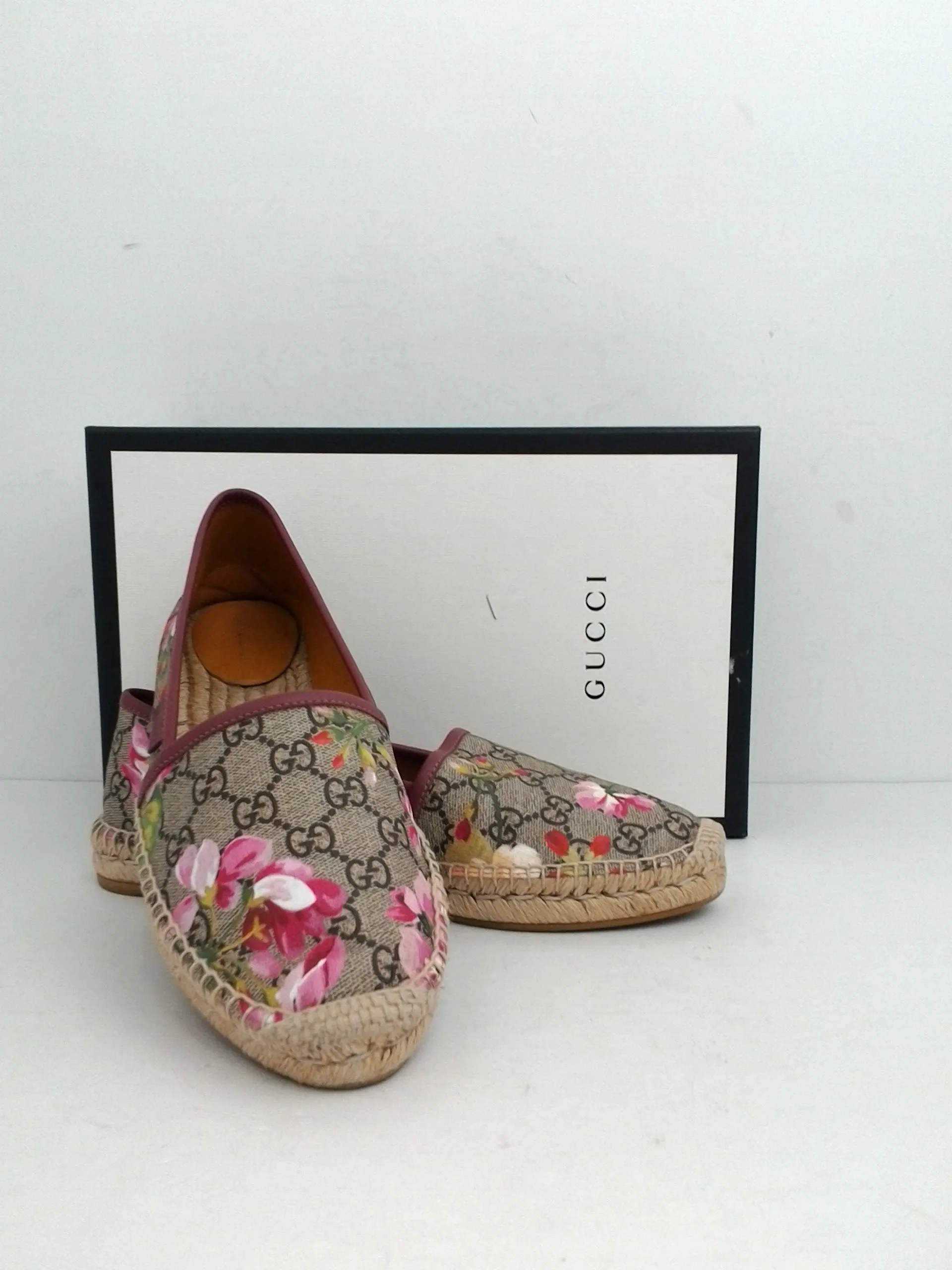 Gucci Women's Pink Floral Leather Espadrille Loafer Size 40