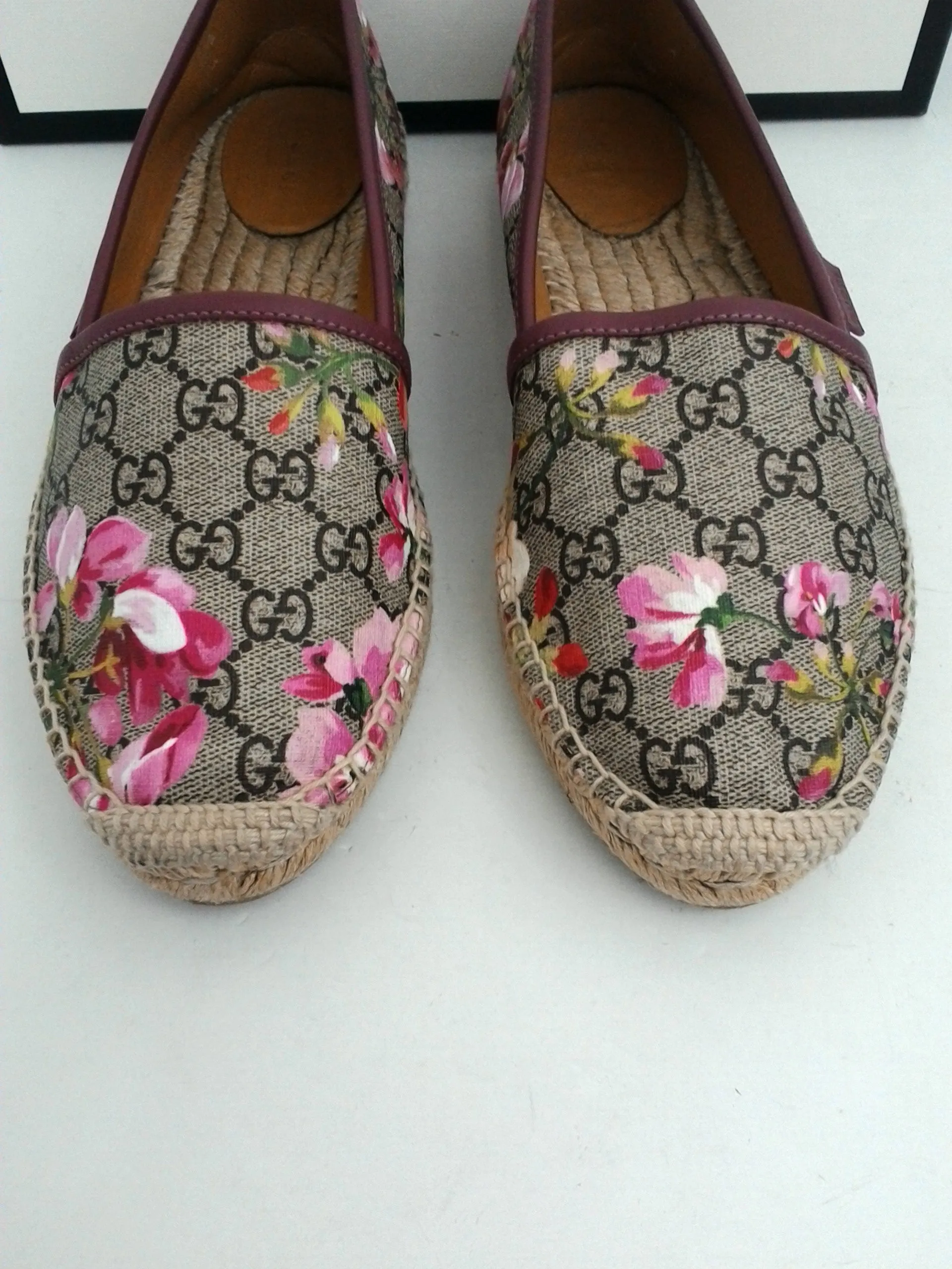 Gucci Women's Pink Floral Leather Espadrille Loafer Size 40