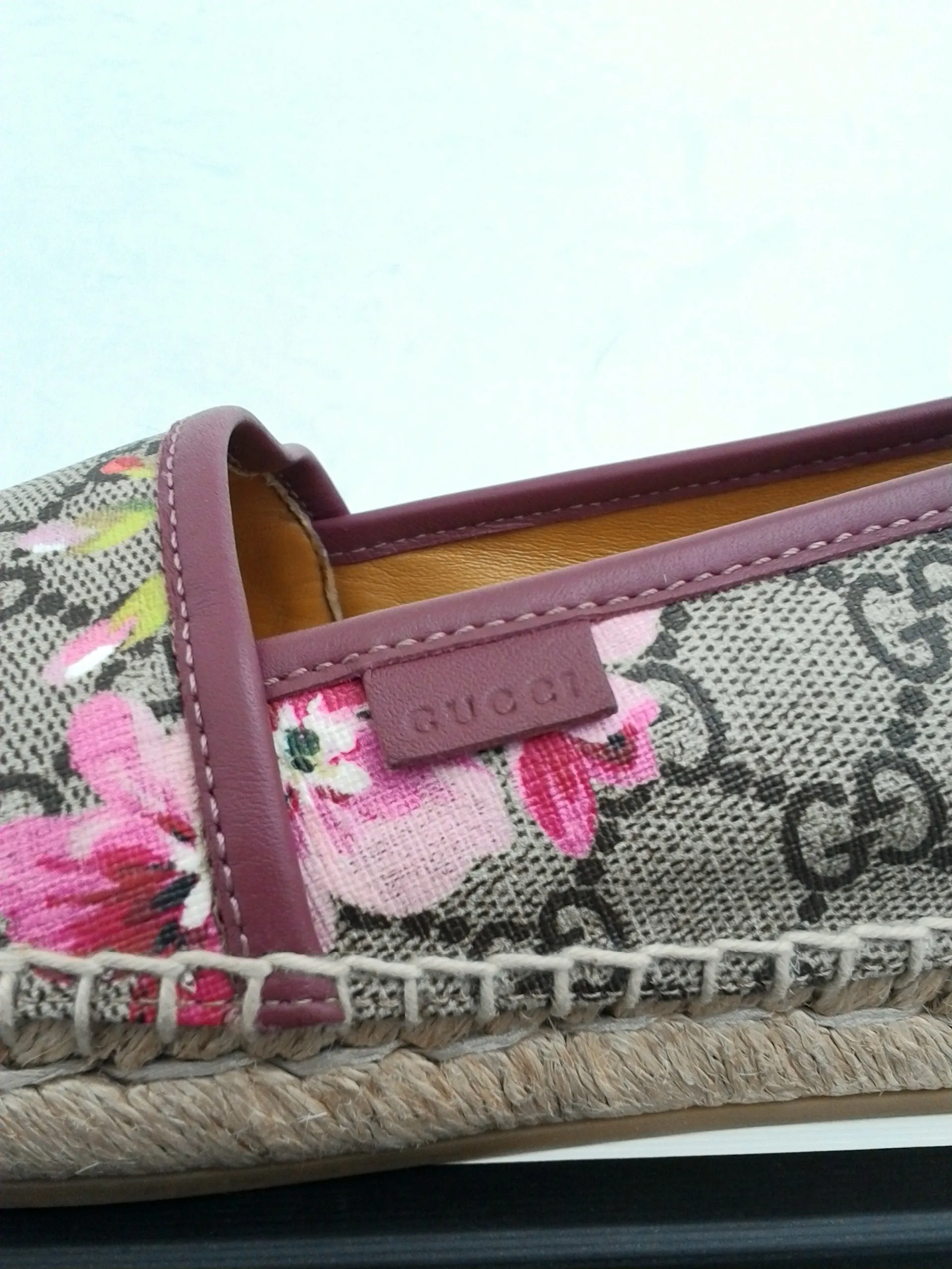 Gucci Women's Pink Floral Leather Espadrille Loafer Size 40