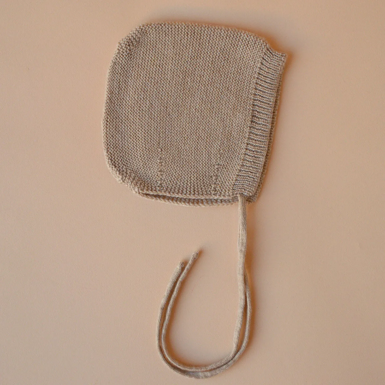 Hvid Baby Bonnet - 100% Merino Wool (Newborn) *Returning Soon