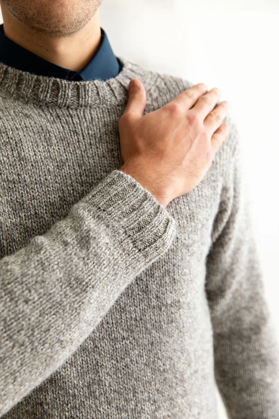 Mens Chunky Crew Neck Jumper - light brown pebble